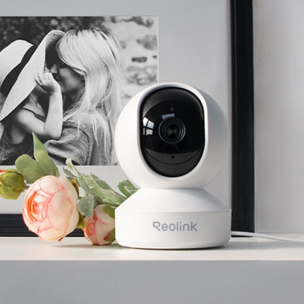 Reolink E1 Pro AI 5MP PT Auto Tracking WiFi övervakningskamera för inomhusbruk