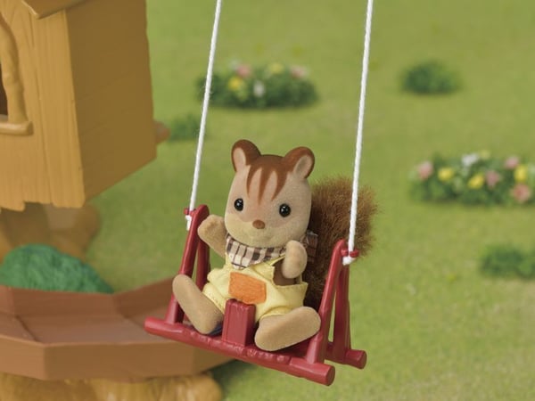 Sylvanian Families - Oplevelsestræhavehus