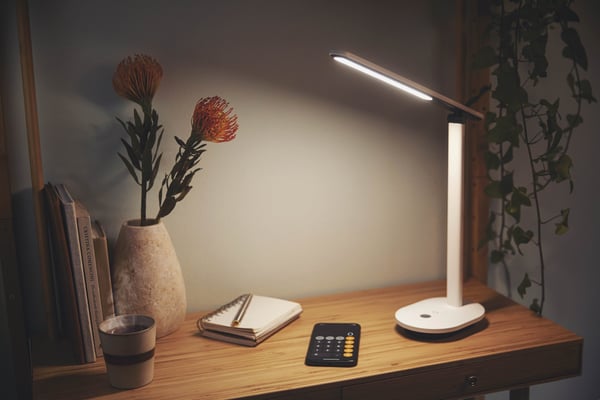 Philips Ivory DSK203 - skrivebordslampe, USB-opladelig, hvid