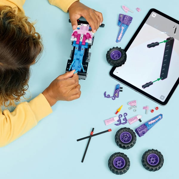 LEGO Technic 42220 Monster Jam™ Sparkle Smash™ med dragmotor