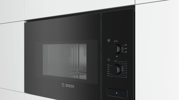 Bosch BFL520MB0 Serie 4 -mikrovågsugn, svart