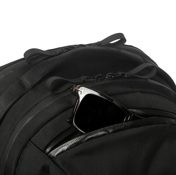 Hyper HyperPack 16" datorryggsäck med plats för spårare, svart