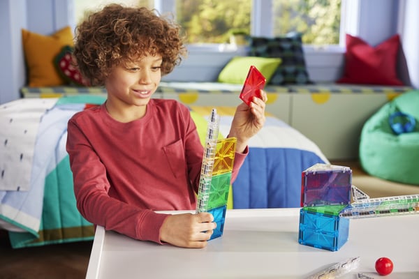 MAGNA-TILES® Rail Racer Liten magnetisk kulbana, 33 delar