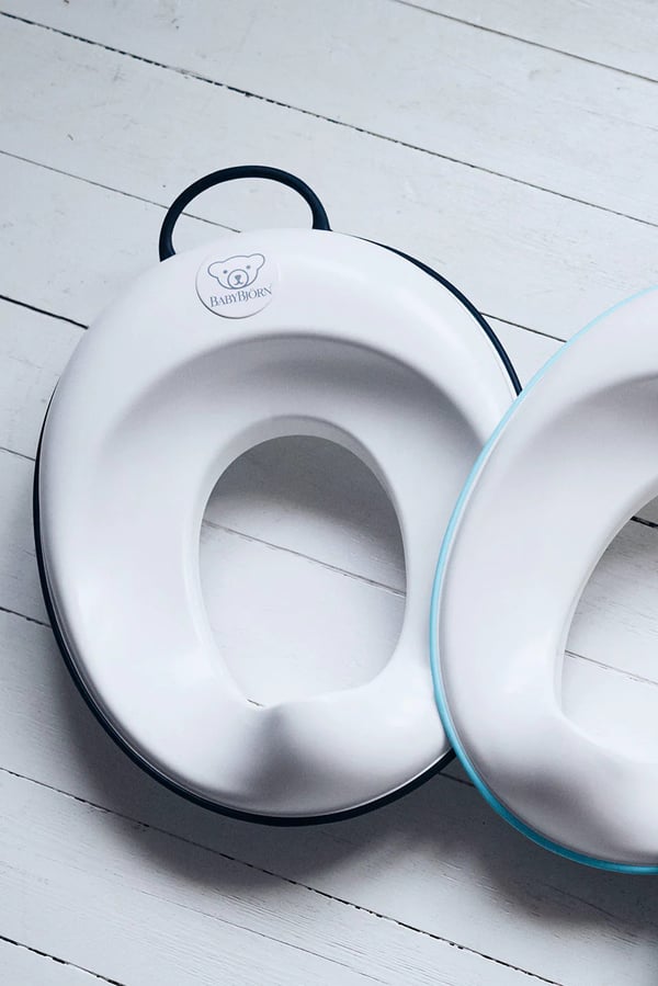 BabyBjørn WC-stol, hvid/sort