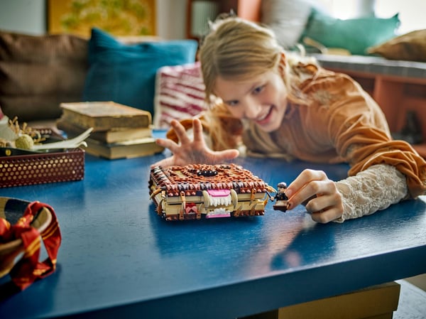 LEGO Harry Potter 76449 Skrikande Den Fruktansvärt Stora Monsterboken
