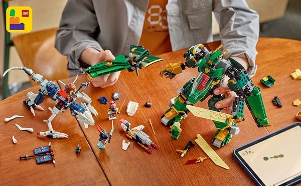 LEGO NINJAGO 71845 Lloyds jetrobot