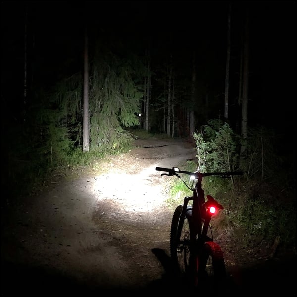 LIGHT5 EB1000 cykellygte til elcykel, 1000 lm