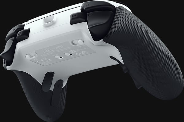 Razer Raiju V3 Pro trådlös spelkontroll PS5 och PC, vit
