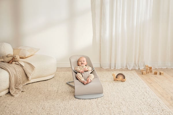 BabyBjörn Bouncer Bliss Vävd Babysitter, Ljus beige