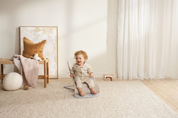 BabyBjörn Bouncer Bliss Vävd Babysitter, Ljus beige