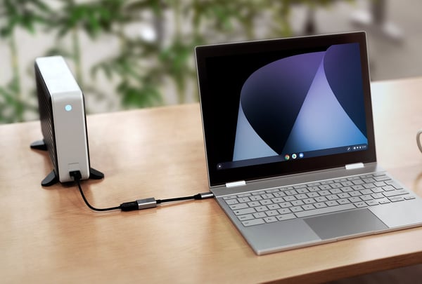 Hyper HyperDrive USB-C til 10Gbps USB-A-adapter, stjerneskærm