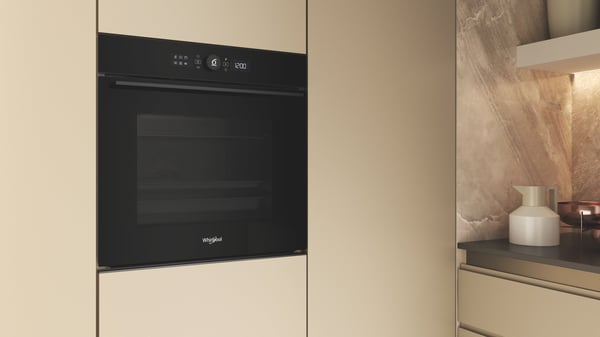 Whirlpool WOI5S8HM2SBA Absolute fristående ugn, svart