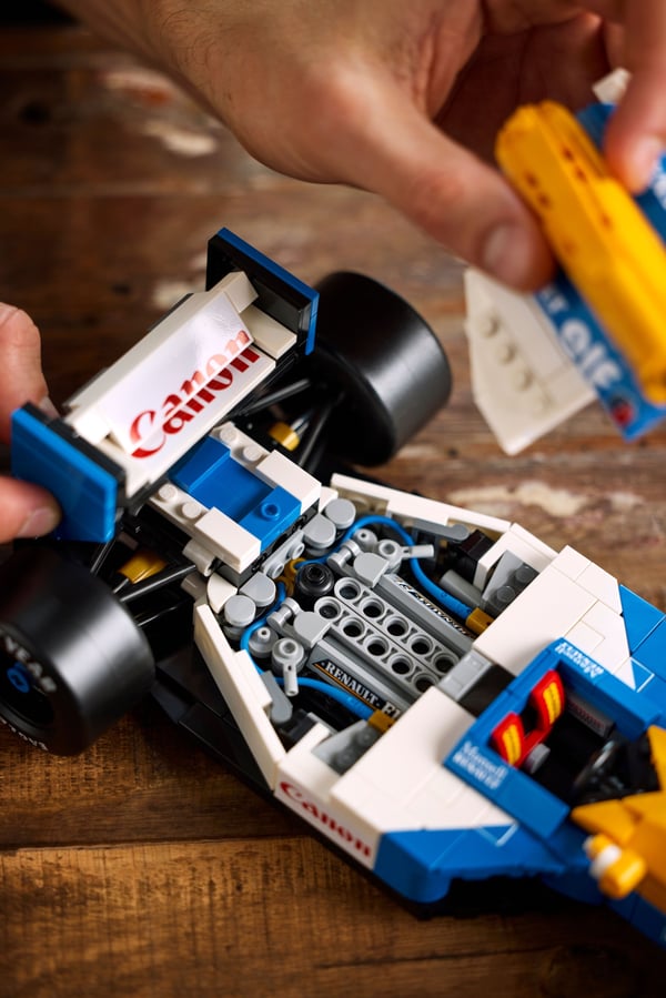 LEGO Icons 10353 – Williams Racing FW14B og Nigel Mansell