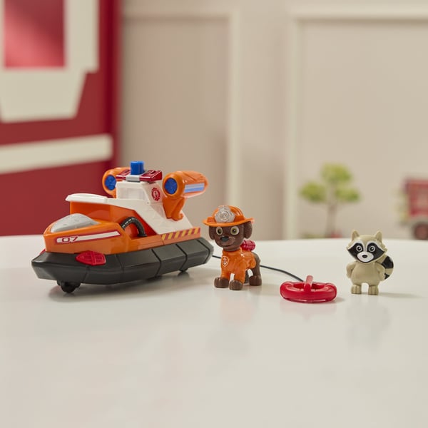 PAW Patrol Brandräddning, Tom och fordon