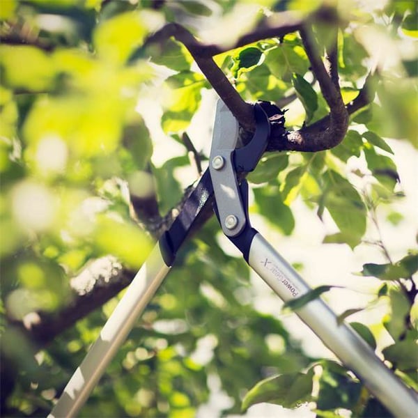 Fiskars PowerGear X LX94-M -grenklipper, omgåendeklipning