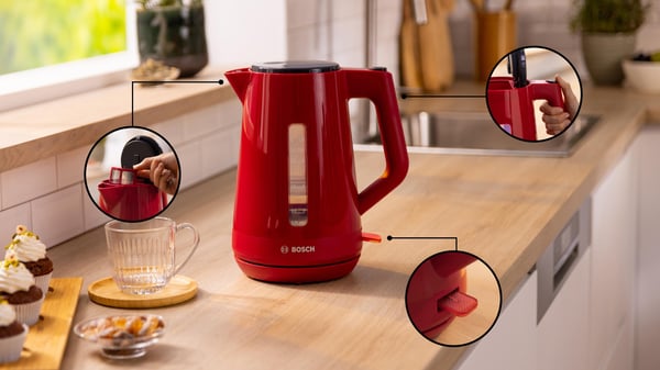 Bosch MyMoment TWK1M124 vattenkokare, röd