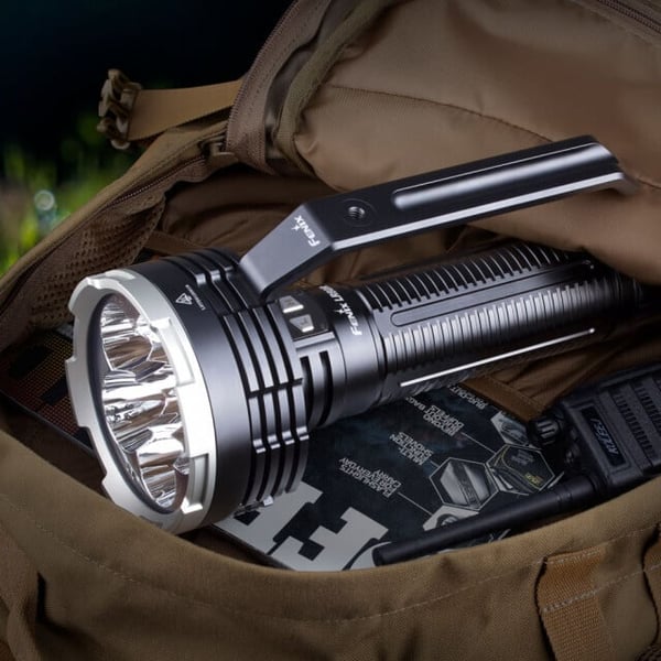 Fenix LR80R - håndlygte