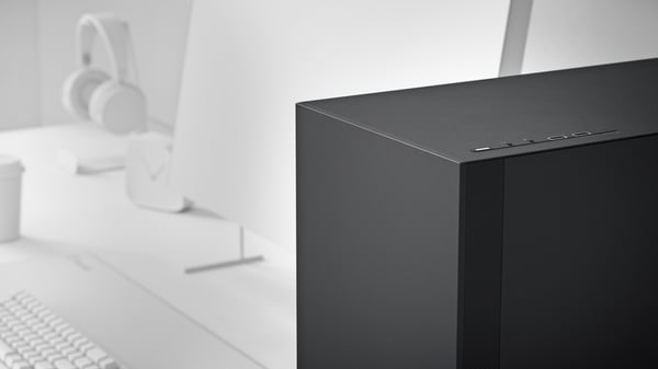 Fractal Design Pop Silent Black TG Clear ATX-kabinet med vindue, sort
