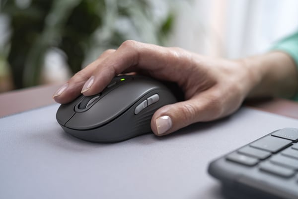 Logitech MK950 Signature Slim -tastatur og mus, grå