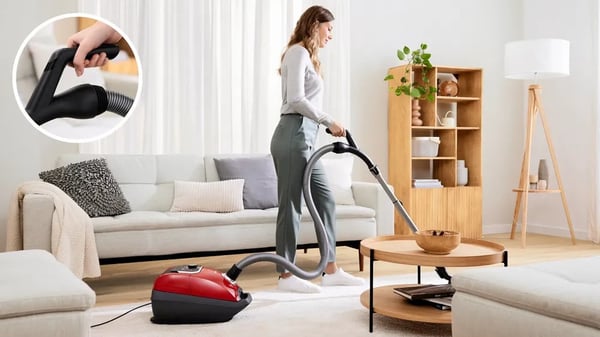 Bosch Serie 8 ProAnimal BGB8PET3A dammsugare, röd
