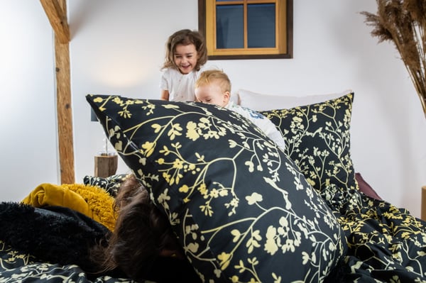 Bomullista valmistetut vuodevaatteet 200x200 kultaiset kukat