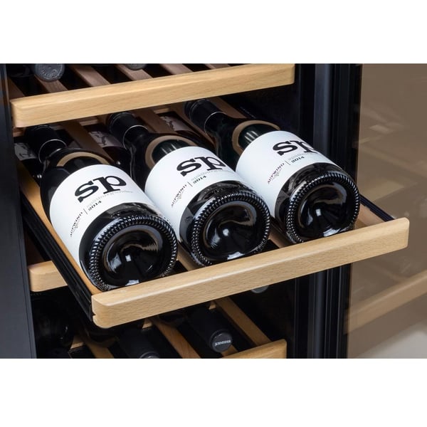 Caso WineComfort 24, Vinkylare med kompressor, Fristående, 24 flaska/flaskor, 60 W, G, Svart