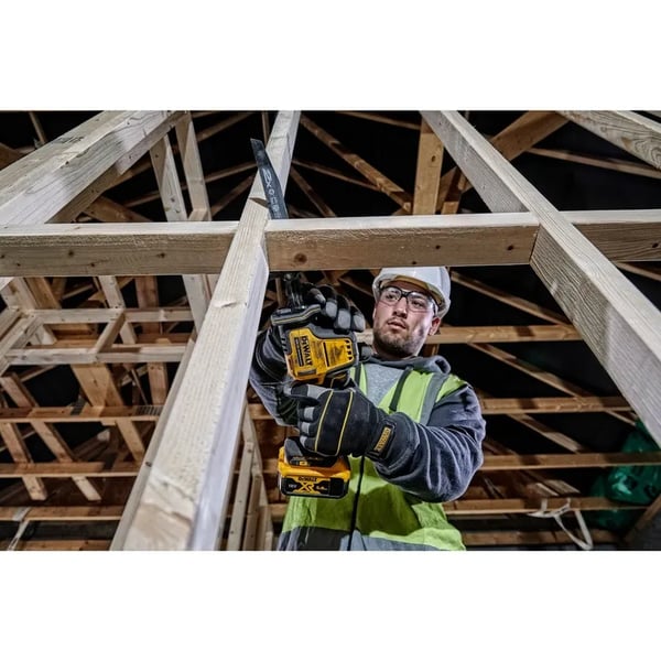 DEWALT 18 V XR bajonetsav DCS369N-XJ