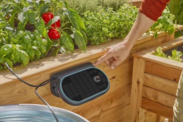 Gardena AquaBloom L solcelledrevet automatisk vanningssett