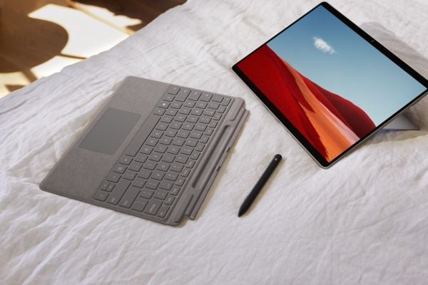 Microsoft Surface Slim Pen 2 - Aktiv stift - 2 knapper - Bluetooth 5.0 - matt svart - kommersiell - for Microsoft Surface Hub 2S, Laptop Studio, Pr...
