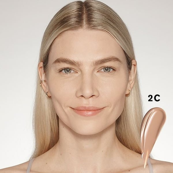 Brightening Corrector Futurist (Soft Touch Brightening Skincealer) 6 ml Shade 2C
