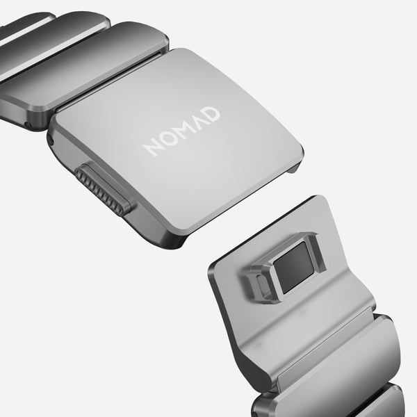 Nomad Stratos klokkerem for Apple Watch 45/46/49 mm, naturlig titan, svart FKM