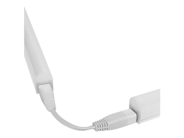 Ledvance T8 lampe med bryter 600 mm 8 W 4000 K