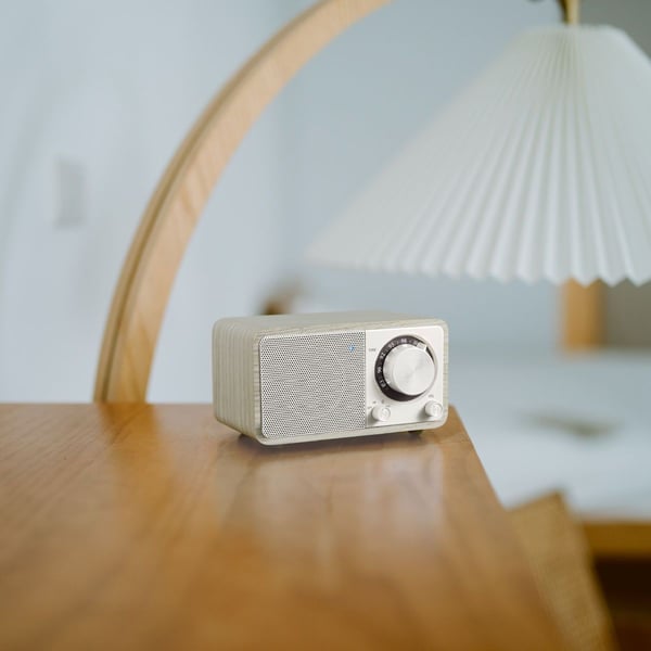 Sangean WR-7 Plus bærbar FM-radio Midnight Oak