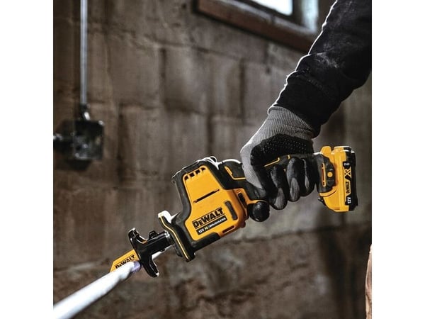 DeWALT DCS312D2 - Pistosaha - akkukäyttöinen - 2 akkua - 12 V