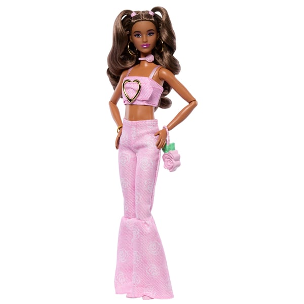 Barbie Deluxe Style dockkläder, rosa denimjeans med utsvängda ben, Latina