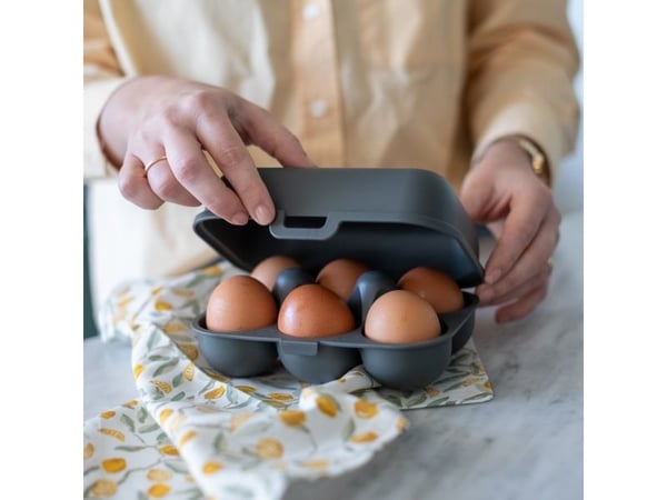 Koziol Munasäiliö EGGS TO GO MINI, 6 munalle, KOZIOL