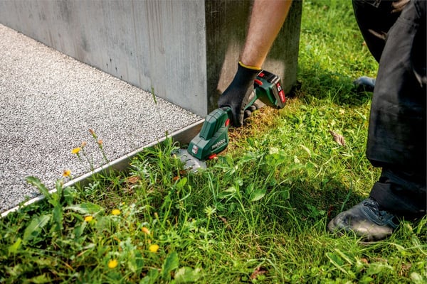 Metabo SGS 18 LTX Q - Kombinert gress-/buskkutter - trådløs - 18 V - uten batteri - 2300 spm - 1.2 kg
