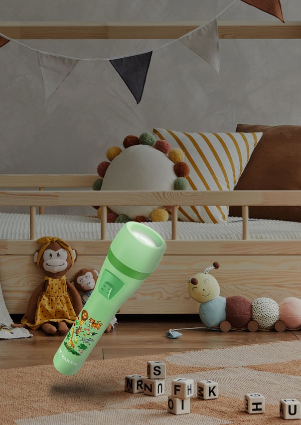 Varta Kids Ficklampa, Handficklampa, Ljusgrön, Akrylnitrilbutadienstyren, Polykarbonat (PC), Termoplast, 1 m, 4 m, AA