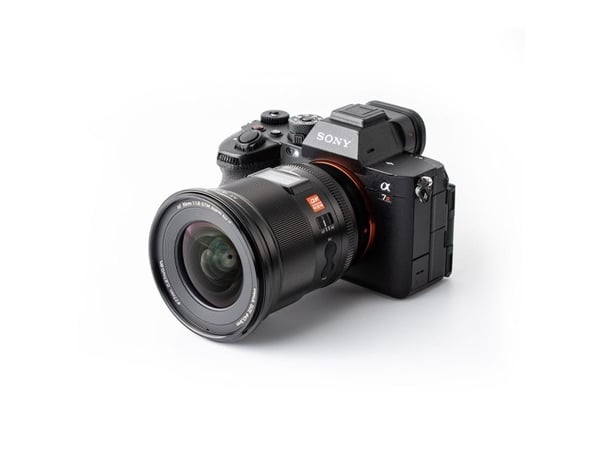VILTROX AF 16/1.8 FE, Ultralaajakulmaobjektiivi, 15/12, E-kiinnitys, Automaattinen tarkennus