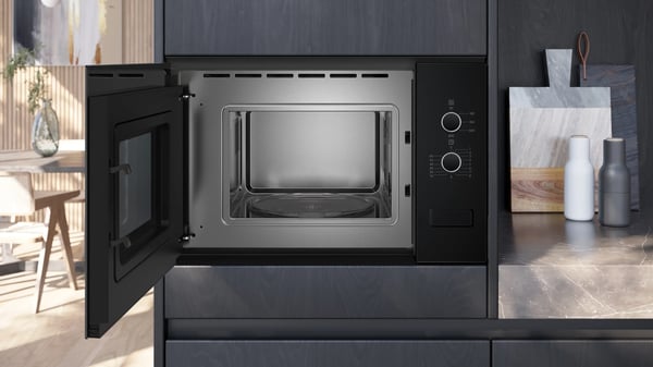 Siemens iQ300 BF520LMA1 - Mikrobølgeovn - innebygd - 20 liter - 800 W - svart