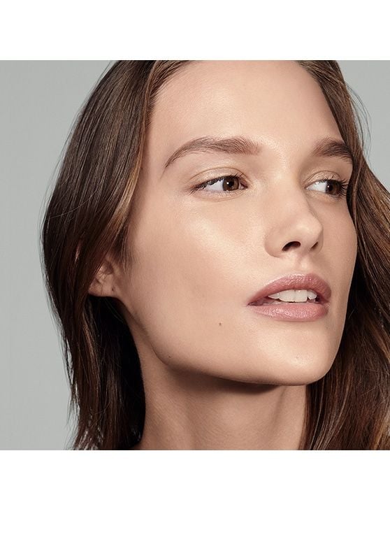 Estée Lauder Futurist Hydra Rescue Moisturizing Makeup SPF 45 1N2 Ecru