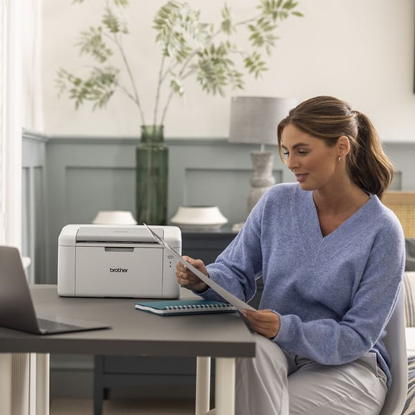 Brother HL-1230W - Skriver - S/H - laser - A4/Legal - 2400 x 600 dpi - inntil 20 spm - kapasitet: 150 ark - USB 2.0, Wi-Fi(n)
