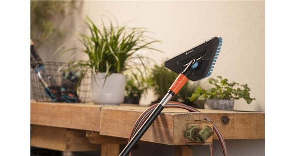 Gardena Cleansystem kova harja Flex
