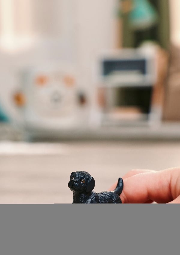Schleich Black Labrador Retrriever female