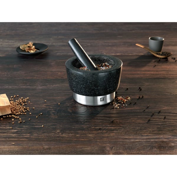 ZWILLING Spices Mortel i granit och massiv botten i 18/10 mattborstat RF stål.