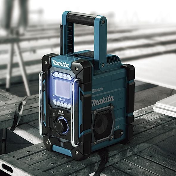 Makita DMR300