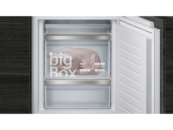 Siemens iQ500 KI86SADE0, 266 L, SN-ST, 36 dB, 7 kg/24h, E, Valkoinen