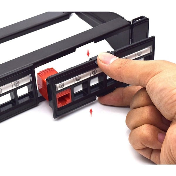 Techly I-KS PP-24-DEN, RJ-45, U/UTP (UTP), Rackmontering, 1U, Svart, -40 - 68 °C