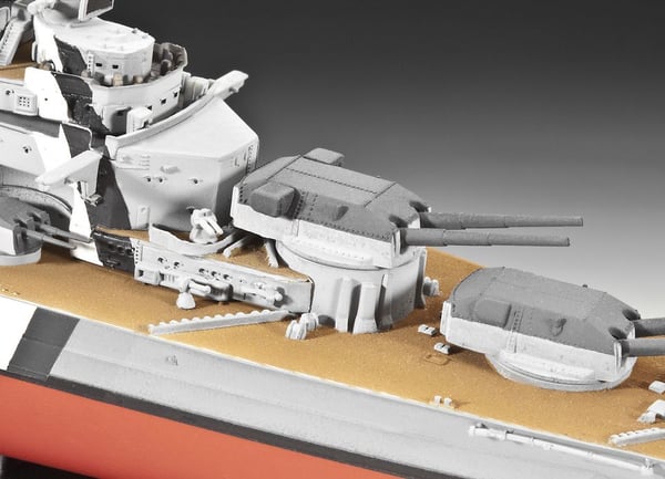 Plastmodell av krigsskipet Bismarck