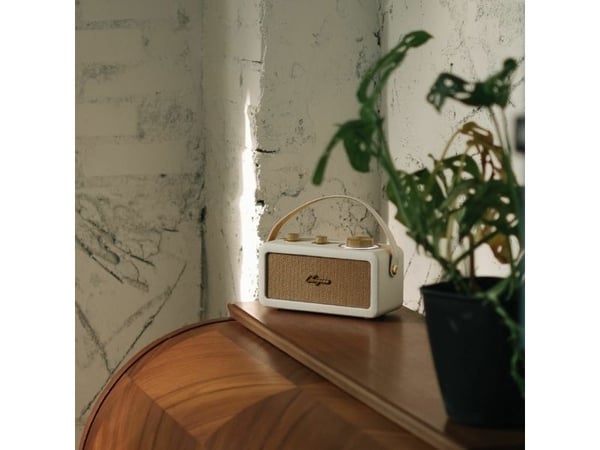 Sangean RA-101 bærbar FM-radio, oppladbar, elfenben/gull